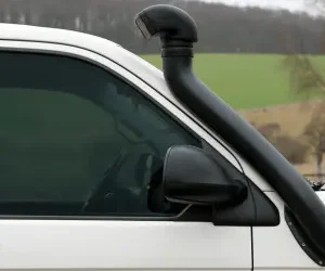 Snorkel made of polyethylene for T5 with 103 kW engine, left-hand drive